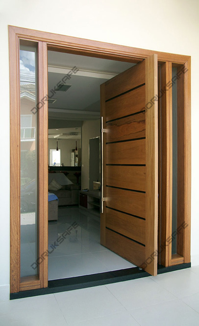 Pivot_Residence_Door_2